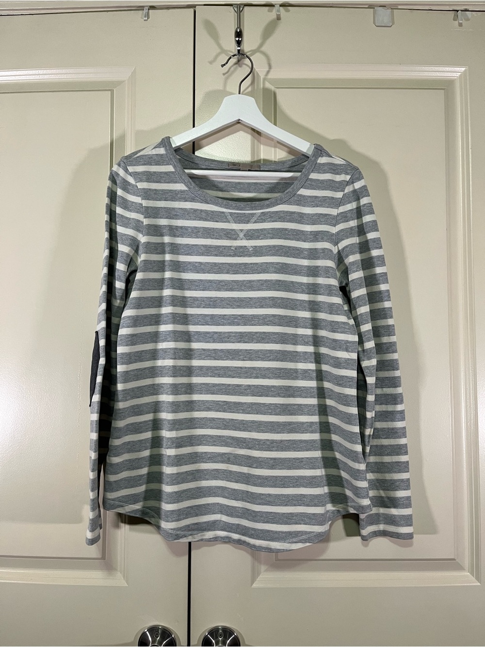 GAP Gray and White Striped Long-Sleeve Tee